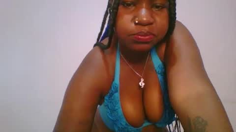 Snapshot of honey_beb chatting on November 2025 05:19:01 AM honey_beb online show from November 2025 05:19:01 AM