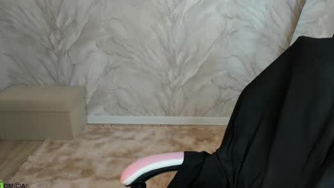 Snapshot of honey_cherrry chatting on April 2026 01:47:01 AM Honey online show from April 2026 01:47:01 AM