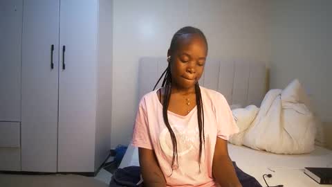 honey drop online show from April 2026 11:49:01 PM