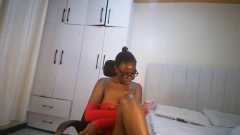 honey drop online show from April 2026 08:11:02 PM