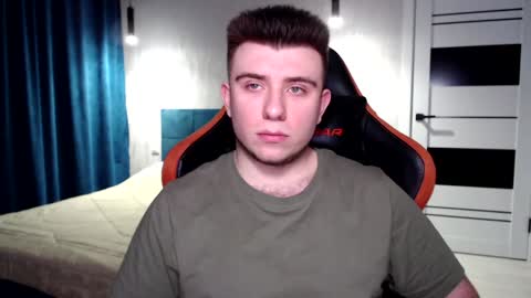 Snapshot of honey_furry chatting on December 2024 03:31:02 PM Wolfy online show from December 2024 03:31:02 PM