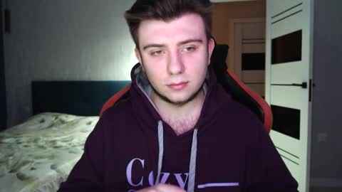 Snapshot of honey_furry chatting on February 2026 01:21:01 AM Wolfy online show from February 2026 01:21:01 AM