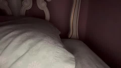 honey_man14 online show from February 2025 08:00:01 PM