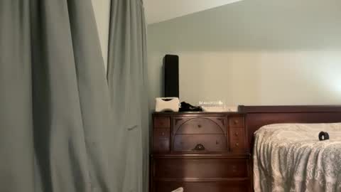 Snapshot of honey_man14 chatting on May 2026 04:15:02 PM honey_man14 online show from May 2026 04:15:02 PM