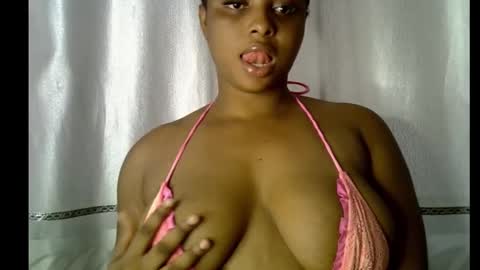 honey_plumx1 online show from December 2025 07:25:02 AM