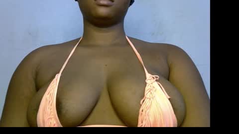 Snapshot of honey_plumx12 chatting on October 2025 08:42:01 PM mamacita online show from October 2025 08:42:01 PM