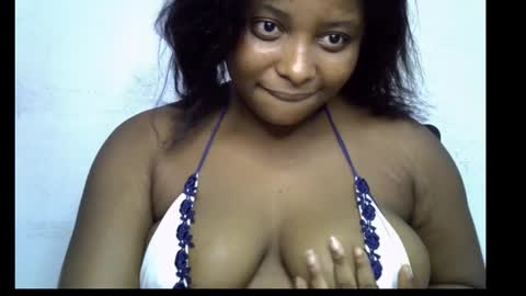 Snapshot of honey_plumx12 chatting on October 2025 08:49:02 PM mamacita online show from October 2025 08:49:02 PM