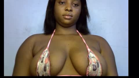 Snapshot of honey_plumx12 chatting on October 2025 09:44:01 AM mamacita online show from October 2025 09:44:01 AM