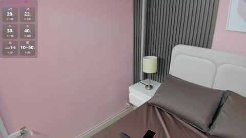 Snapshot of honey_sofii_ chatting on November 2025 11:24:02 AM honey_sofii_ online show from November 2025 11:24:02 AM