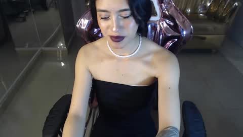 HONEY  online show from February 2025 01:27:01 PM