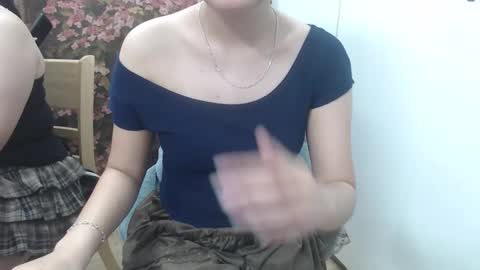 Snapshot of honeybaby2k chatting on October 2025 04:18:01 PM honeybaby2k online show from October 2025 04:18:01 PM