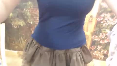 Snapshot of honeybaby2k chatting on October 2025 12:48:02 PM honeybaby2k online show from October 2025 12:48:02 PM