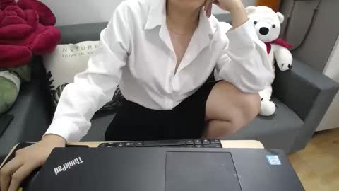 Snapshot of honeybaby2k chatting on November 2025 04:57:01 AM honeybaby2k online show from November 2025 04:57:01 AM