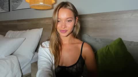 Kira  Instagram asaphoney   Fansly asaphoney  online show from April 2026 10:58:02 AM