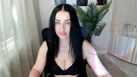 Jacqueline online show from May 2026 04:30:02 AM