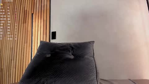 Sofia independent model online show from January 2026 11:47:01 AM