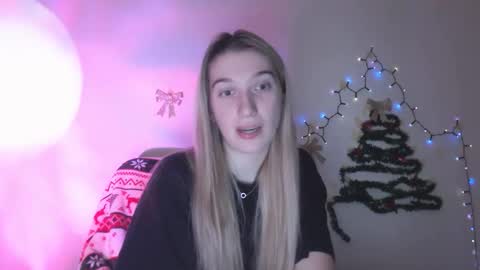 honeyveil online show from February 2026 08:29:02 PM