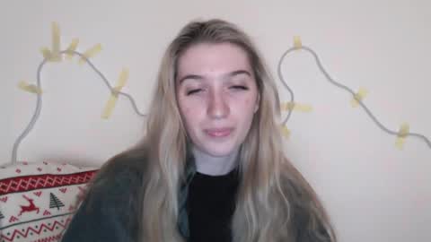 honeyveil online show from May 2026 12:21:01 PM