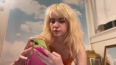 Emi Rose online show from December 2024 06:01:01 AM