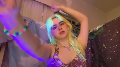Emi Rose online show from June 2026 03:53:02 AM