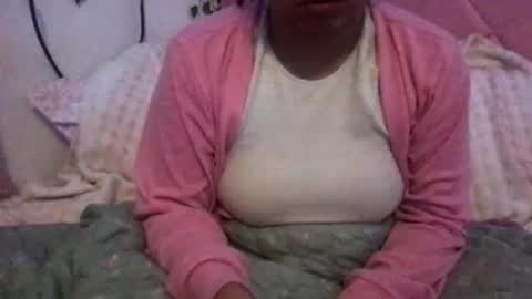 honeyyy89 online show from April 2026 03:48:02 AM