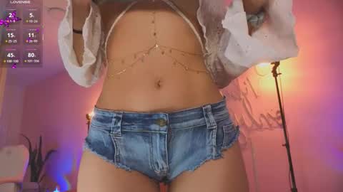 Honey Moon  Help me to reach 100 thumbs up online show from October 2025 07:48:02 PM