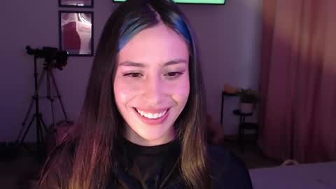    online show from February 2025 10:25:01 PM