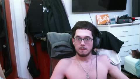 Snapshot of hoodiex22 chatting on February 2025 02:46:01 AM hoodiex22 online show from February 2025 02:46:01 AM