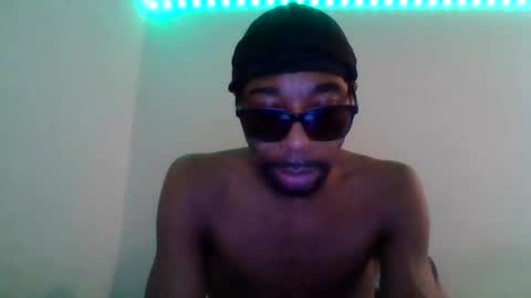 blackhoodcouple online show from January 2025 08:13:02 AM