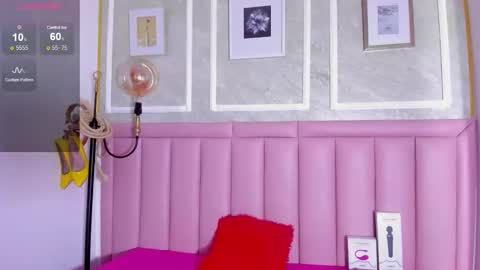 holly online show from February 2026 08:46:02 PM