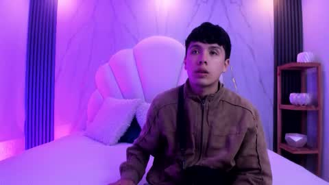 hoot_booys_ online show from January 2026 03:31:01 AM