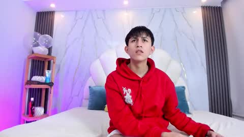 hoot_booys_ online show from March 2026 07:52:01 PM