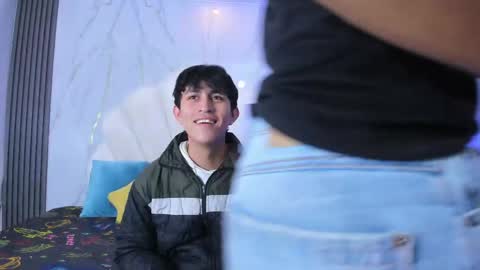 hoot_booys_ online show from April 2026 09:38:01 PM