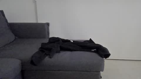 Snapshot of hornboy43 chatting on December 2025 09:42:02 PM Oliver Saints online show from December 2025 09:42:02 PM