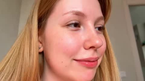 Audrey online show from April 2026 02:18:01 AM