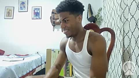 Snapshot of horneyguy2399 chatting on December 2024 03:03:02 AM sugarbaby online show from December 2024 03:03:02 AM