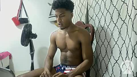 Snapshot of horneyguy2399 chatting on February 2025 01:03:02 AM sugarbaby online show from February 2025 01:03:02 AM