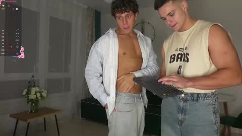 Snapshot of horny_goats chatting on December 2025 04:49:02 PM Extaz Athrey Howard online show from December 2025 04:49:02 PM