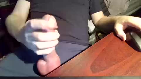 Snapshot of horny_hubby0077 chatting on October 2025 02:50:01 PM Horny Hubby online show from October 2025 02:50:01 PM