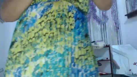 Snapshot of horny_mommy17 chatting on February 2025 12:19:01 AM armina online show from February 2025 12:19:01 AM