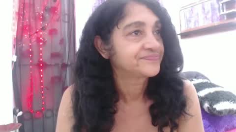 Snapshot of horny_mommy17 chatting on March 2025 06:11:02 PM armina online show from March 2025 06:11:02 PM