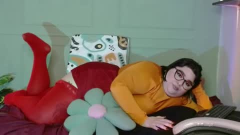 Snapshot of horny_neighbors_ chatting on December 2024 10:05:02 AM onlyTiffany I broke up with frank 10 days ago online show from December 2024 10:05:02 AM