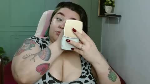 Snapshot of horny_neighbors_ chatting on January 2025 06:58:02 AM onlyTiffany I broke up with frank 10 days ago online show from January 2025 06:58:02 AM