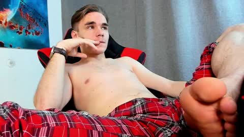 Snapshot of horny_yo chatting on February 2025 02:14:02 AM Max online show from February 2025 02:14:02 AM