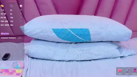 Khloe  online show from September 2025 01:05:02 AM