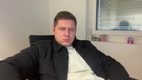 hornyboy95300 online show from December 2024 01:40:01 PM