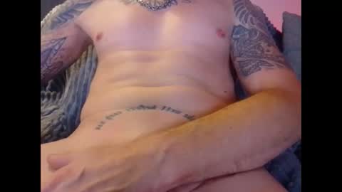 Snapshot of hornydeutsch chatting on October 2025 06:52:02 AM hornydeutsch online show from October 2025 06:52:02 AM