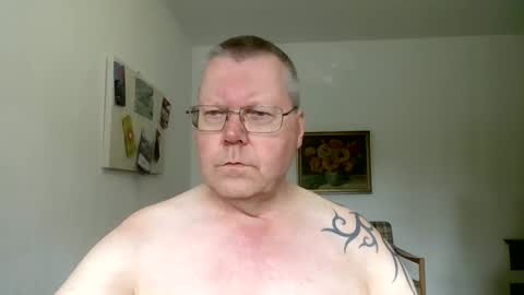 Snapshot of hornydick874303 chatting on October 2025 08:59:01 AM Meikelmeier online show from October 2025 08:59:01 AM