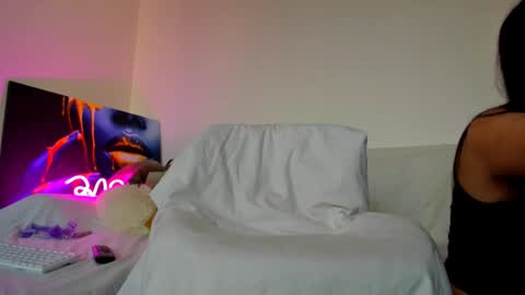 Emma online show from January 2025 08:41:01 AM