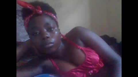 Snapshot of hornygal001 chatting on December 2024 03:38:02 AM hornygal001 online show from December 2024 03:38:02 AM